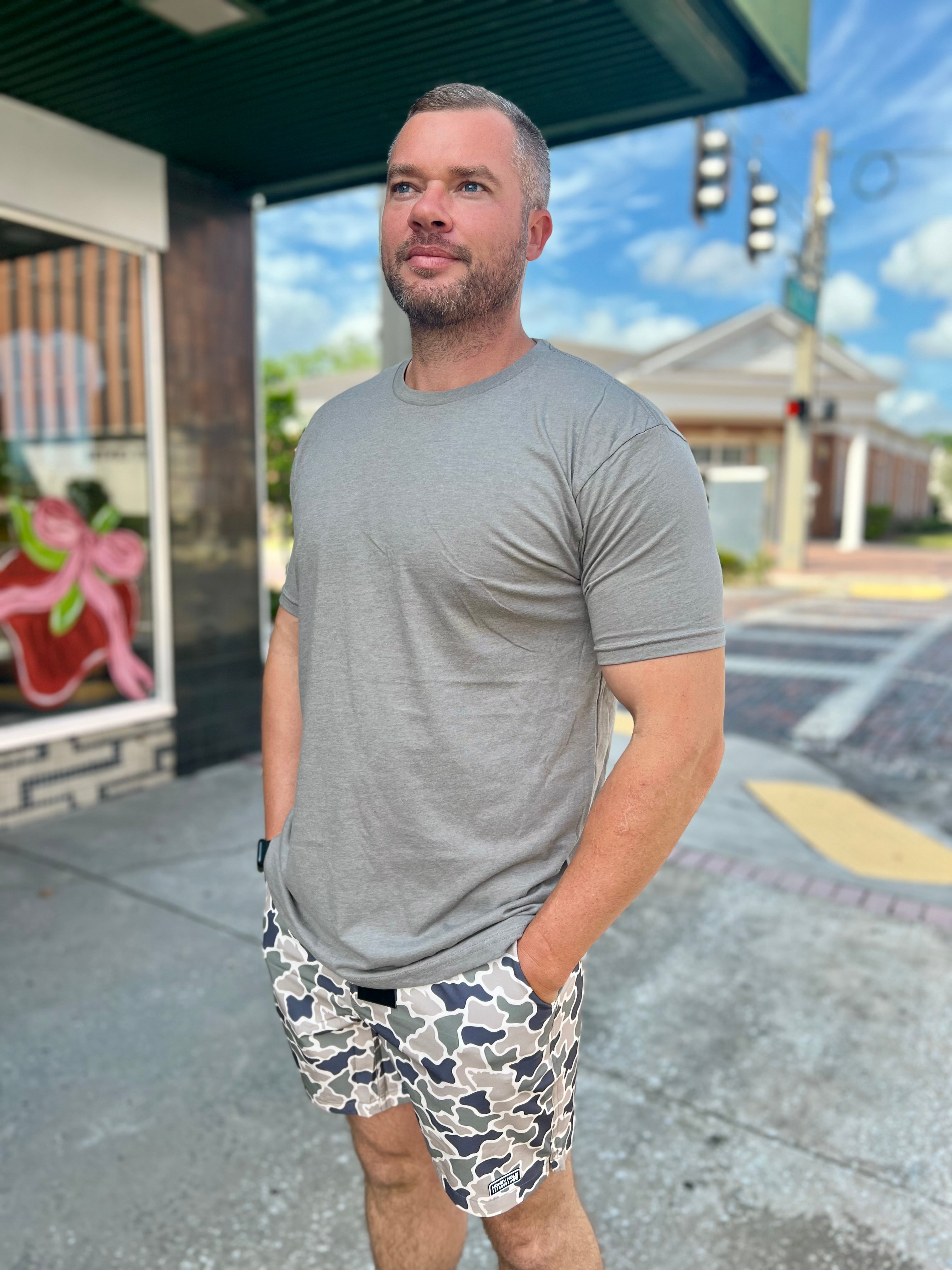 Honey Hole The Weekender Shorts - Hideaway Camo