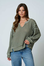 STRIPE SPLIT NECK LONG SLEEVE SEAM DETAIL KNIT TOP