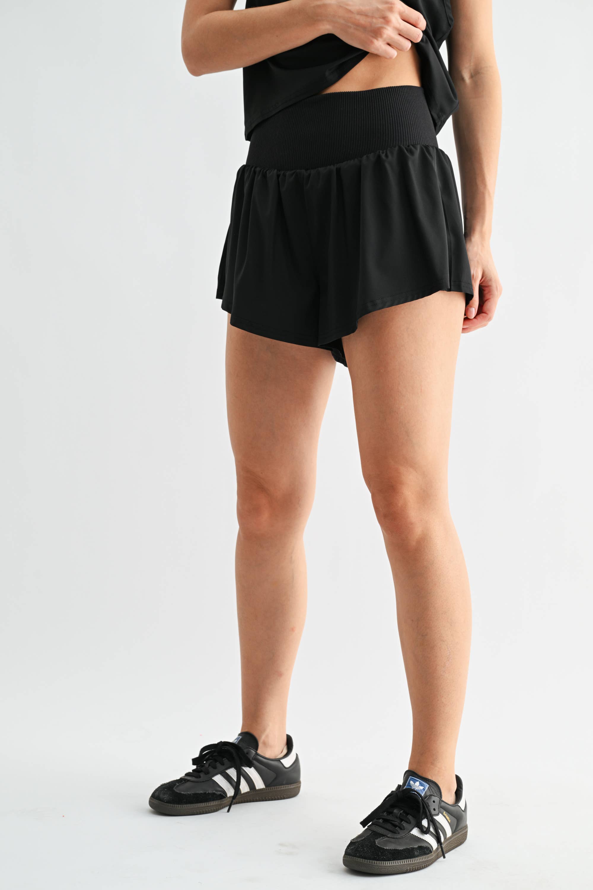 BreezeMove Compression Shorts