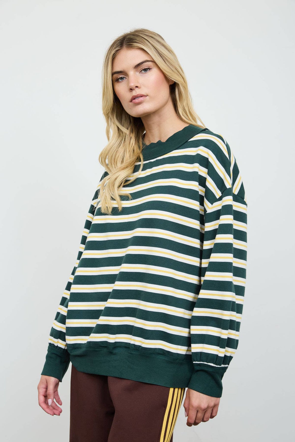 CONTRAST WIDE NECK LONG SLEEVE STRIPE KNIT TOP (PRE-ORDER)