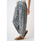 BLUE FLORAL PRINT SEAM DETAIL PULL ON BARREL PANTS