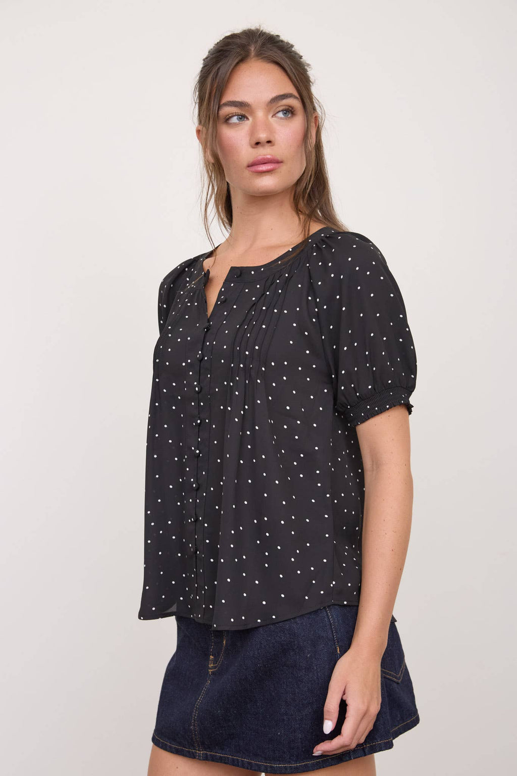 PINTUCK POLKA DOT BUTTON DOWN PUFF SLEEVE TOP