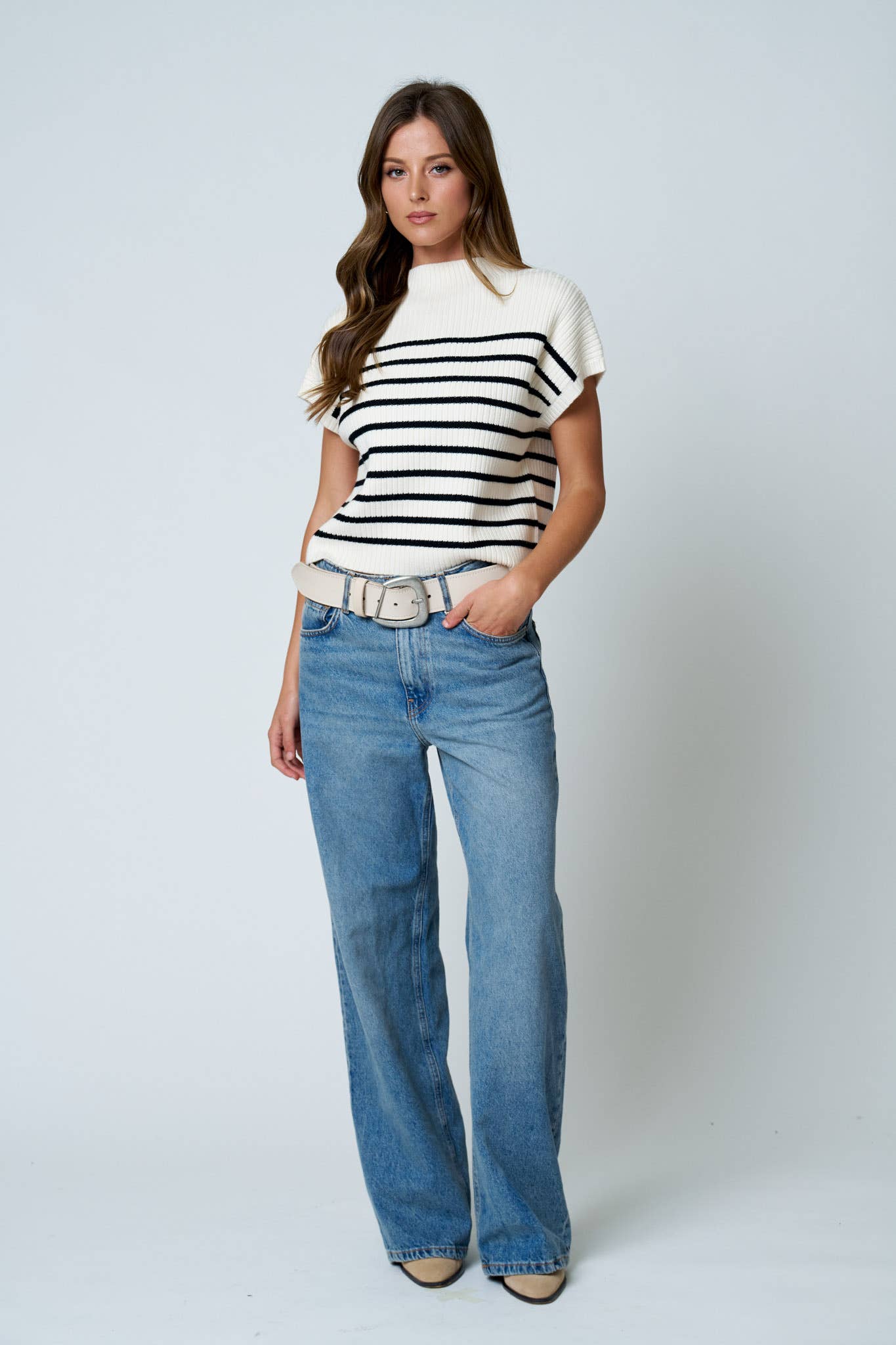 STRIPE MOCK NECK SHORT SLEEVE KNIT SWEATER