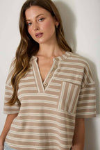 STRIPE SHORT SLEEVE BOXY HENLEY KNIT TOP
