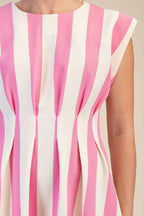 Round Neck Waist Pleated Mini Dress