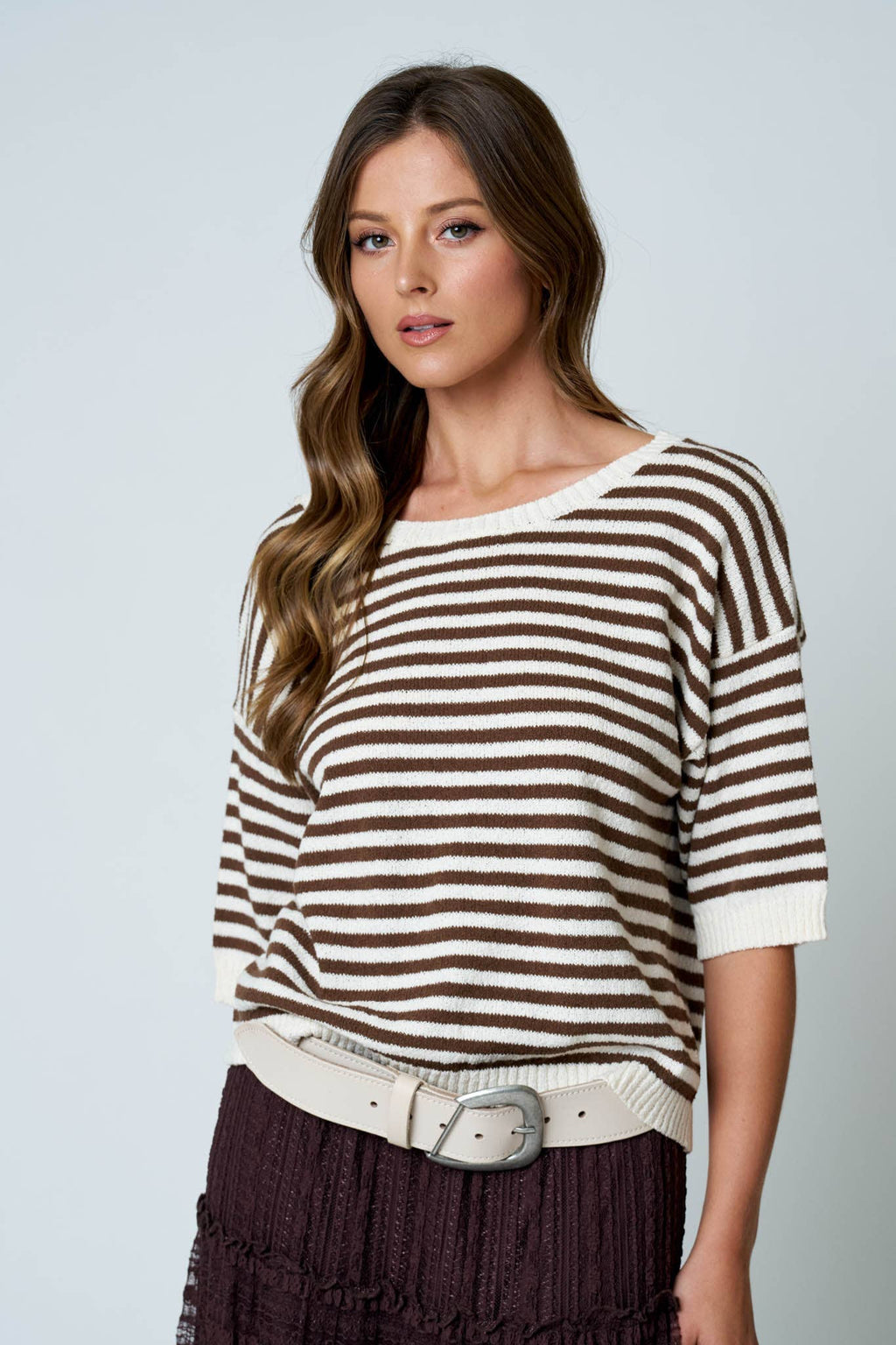 STRIPE CONTRAST TRIM SHORT SLEEVE KNIT SWEATER