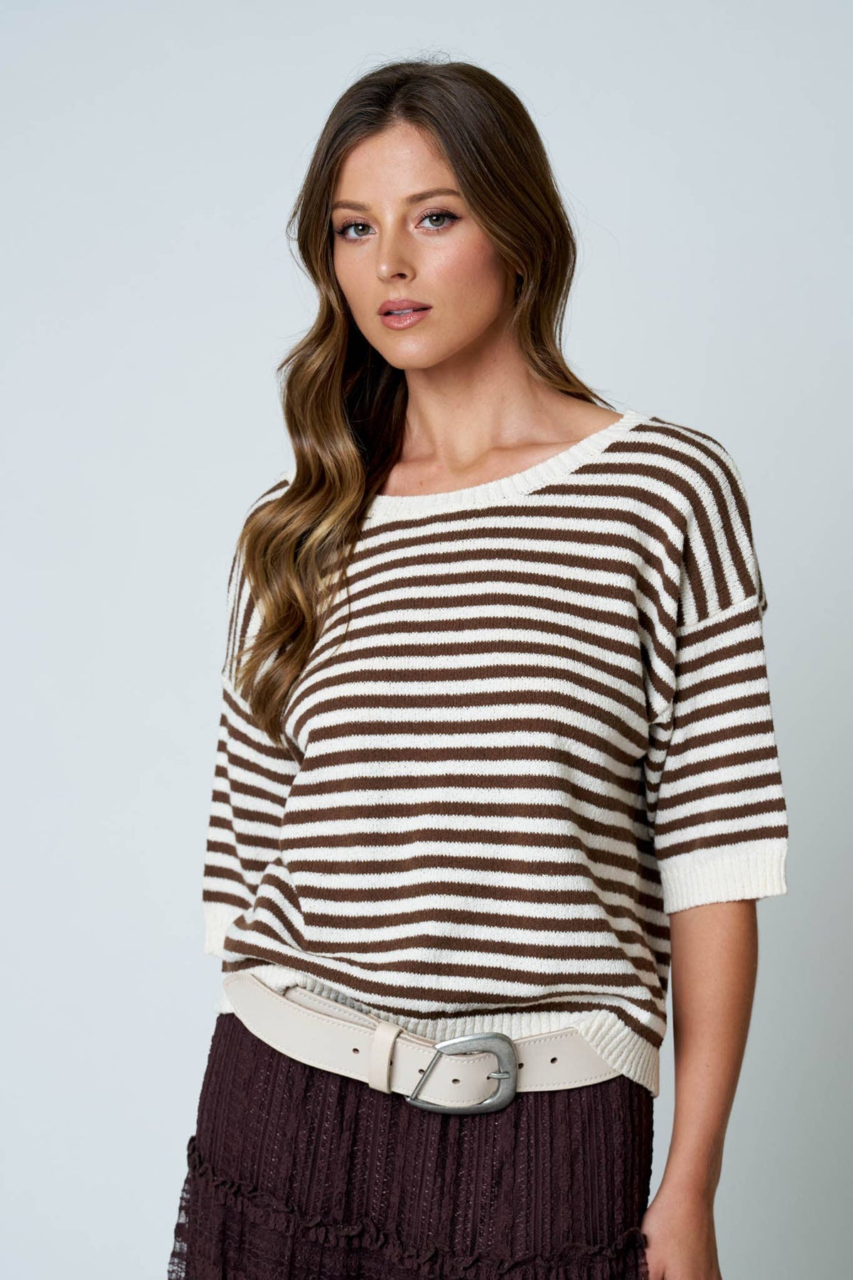 STRIPE CONTRAST TRIM SHORT SLEEVE KNIT SWEATER