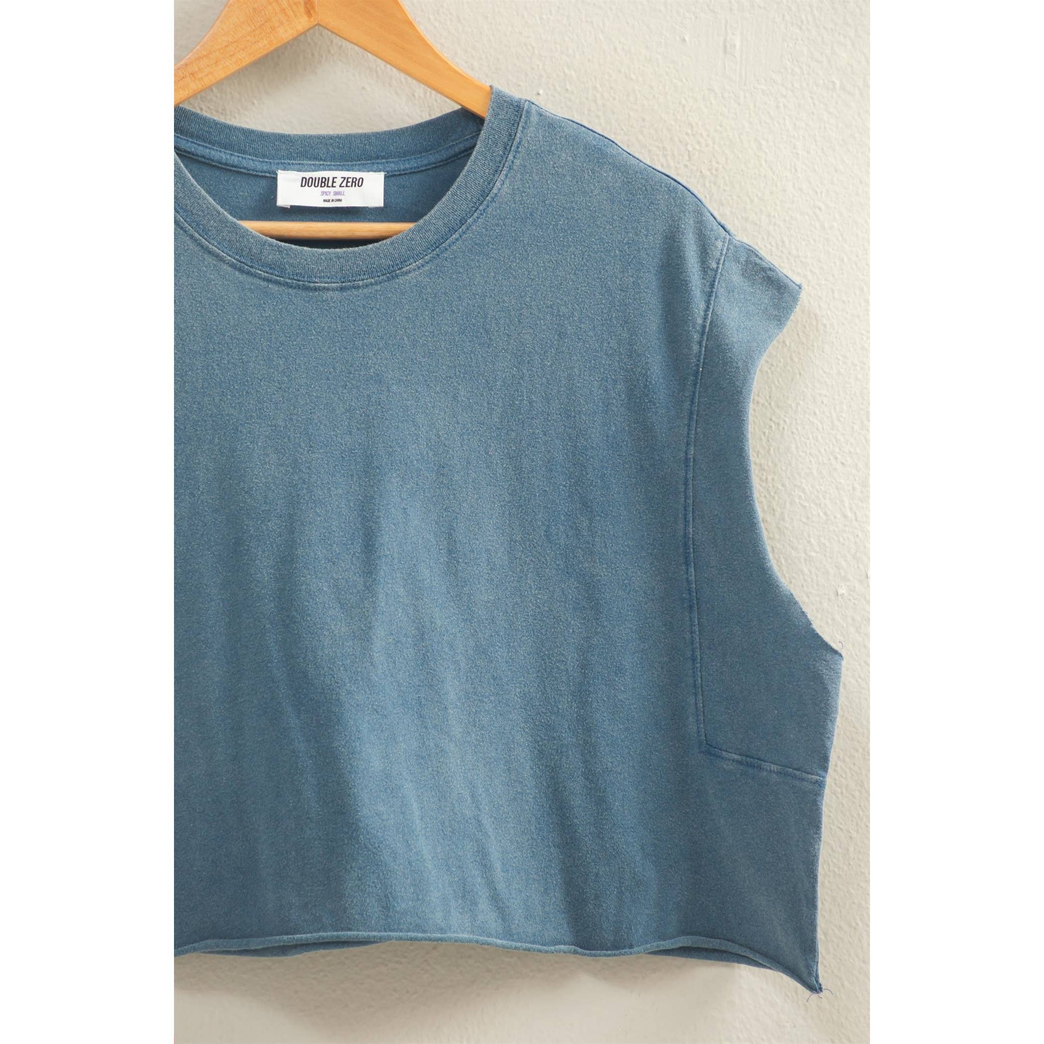 Crew Neck Boxy Sleeveless Cropped Top