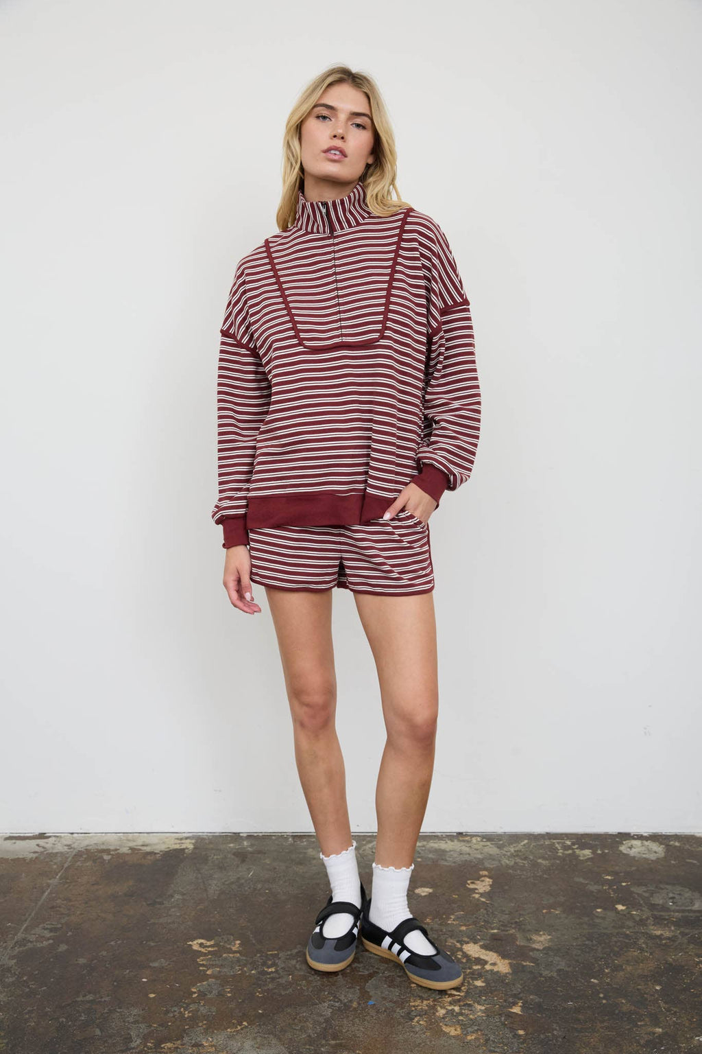 HALF ZIP STRIPE CONTRAST TRIM LONG SLEEVE KNIT TOP