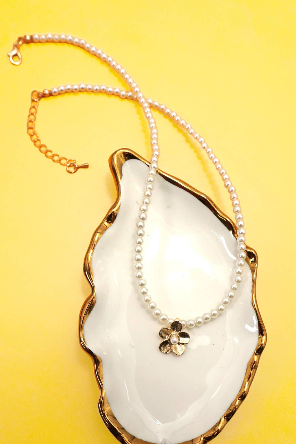 Minimalist Floral Pendant Necklace | 40NK9716