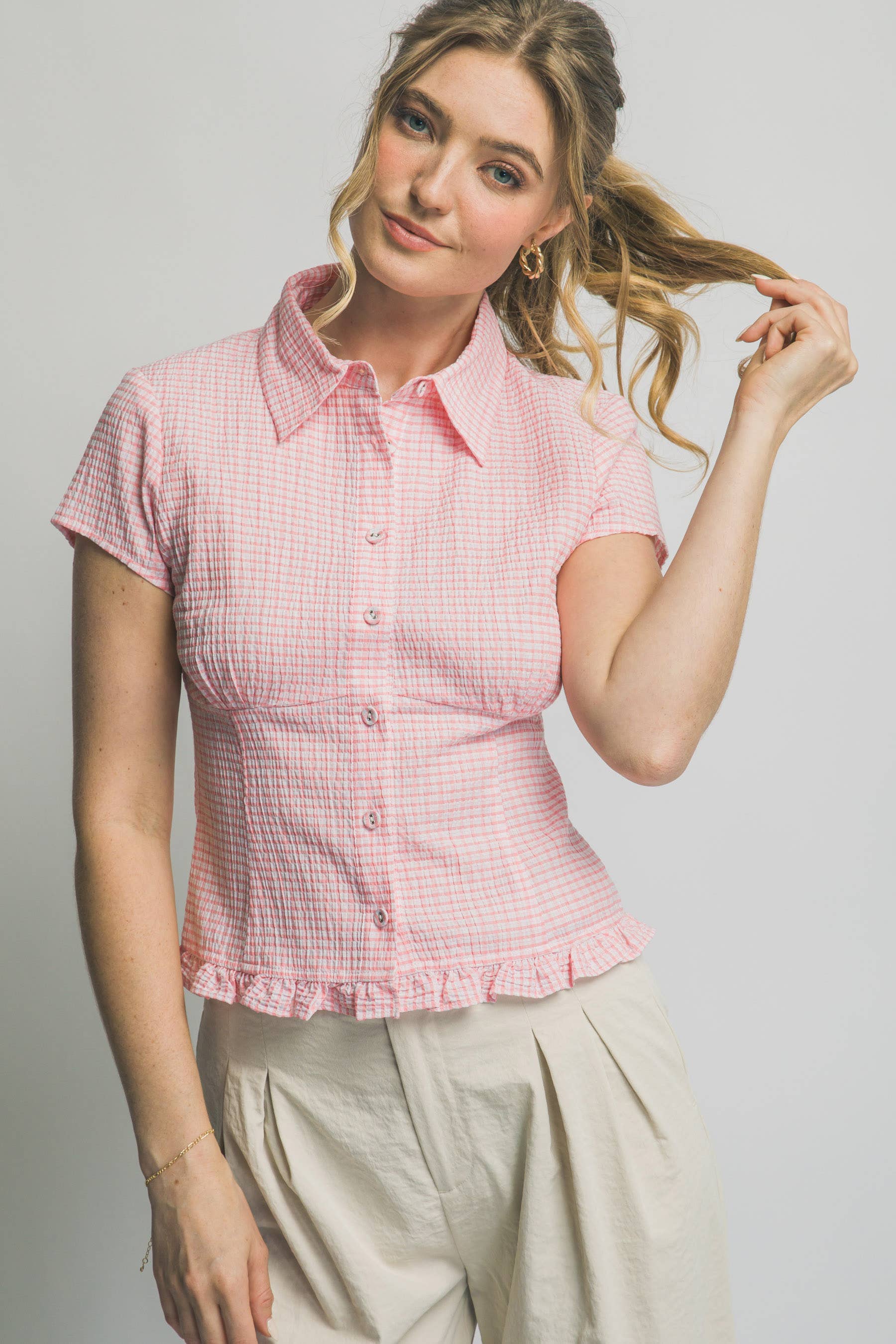 0410 Short Sleeve Collared Ruffled Hem Shirt SI-29702