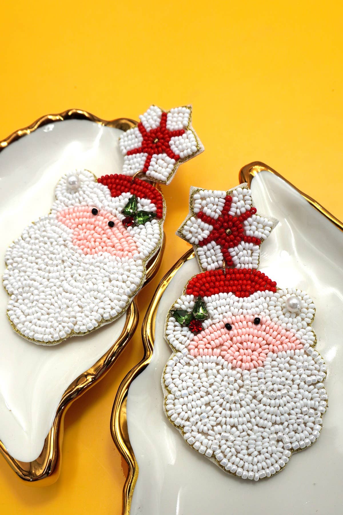 SANTA CLAUSE BEADED EARRINGS