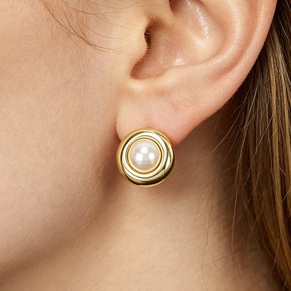 Round Pearl Center Stud Earrings