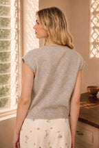 RAW EDGE SLEEVELESS LIGHTWEIGHT CARDIGAN