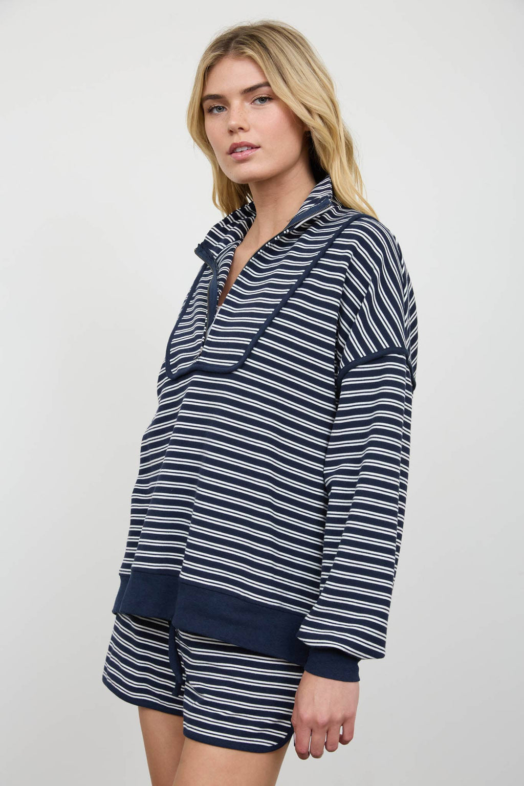 HALF ZIP STRIPE CONTRAST TRIM LONG SLEEVE KNIT TOP