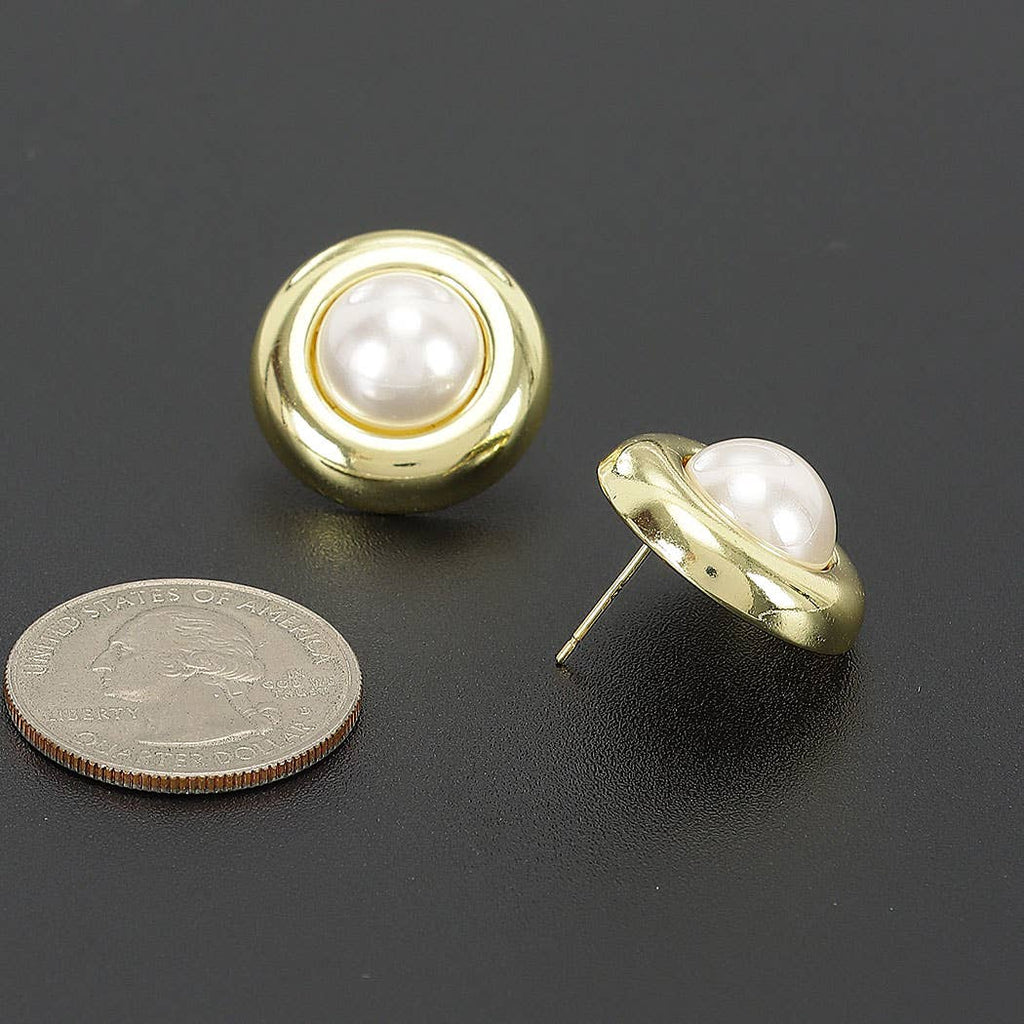 Round Pearl Center Stud Earrings
