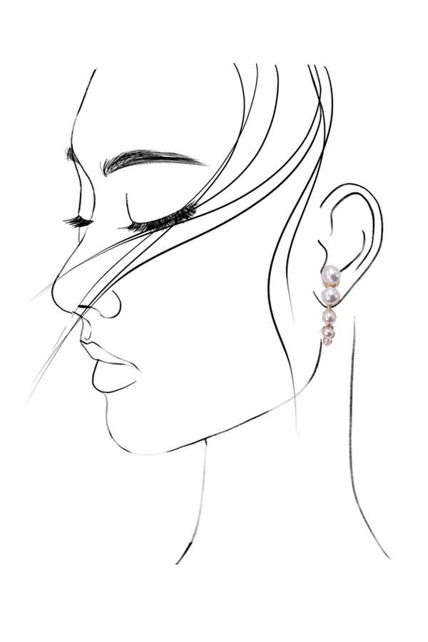 CRESCENT SHAPED PEARL CARTILAGE  EARRINGS