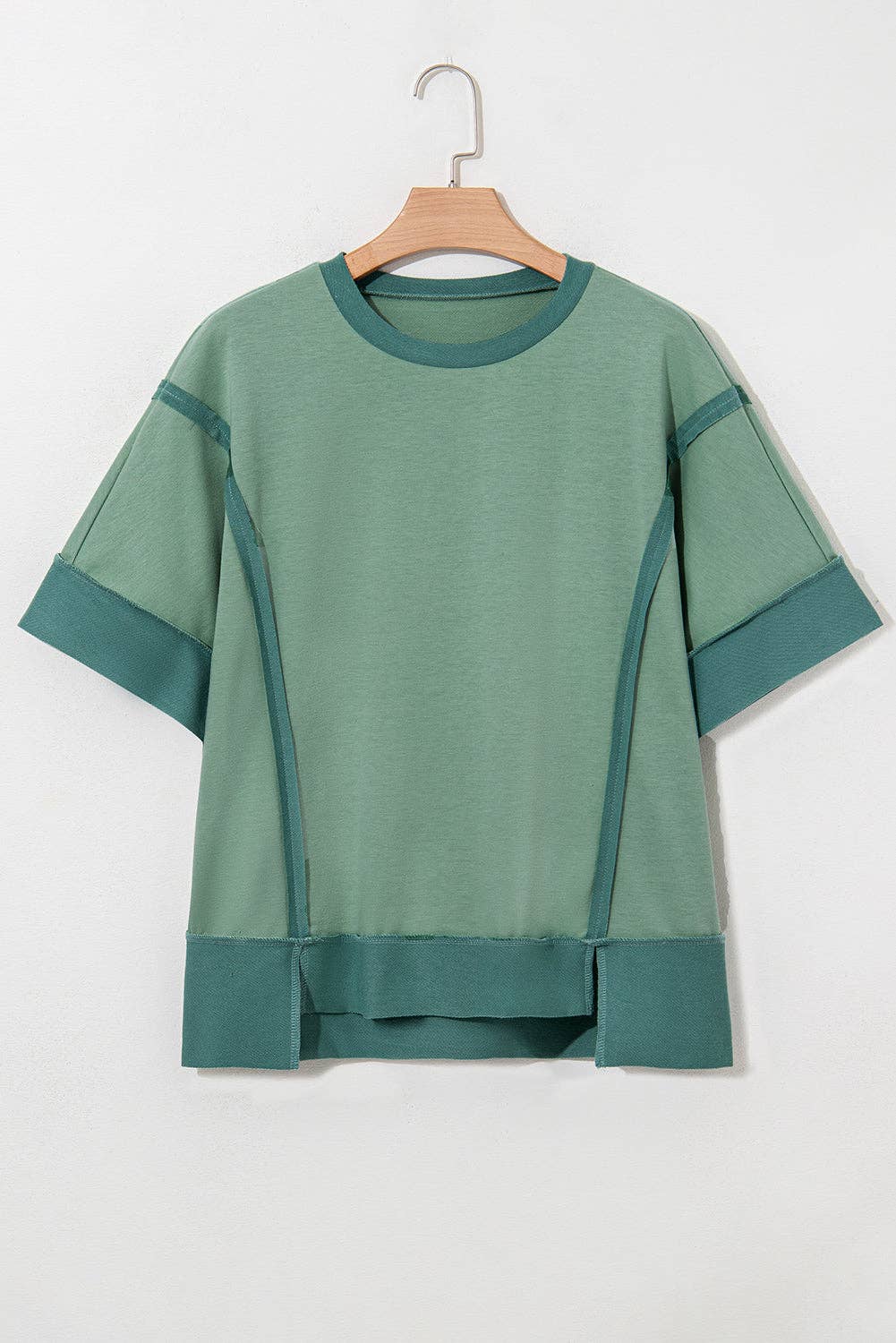 PRETTY BASH Colorblock 3/4 Sleeve Raw Seam High-Low Top