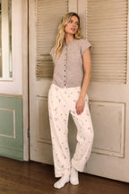 RAW EDGE SLEEVELESS LIGHTWEIGHT CARDIGAN