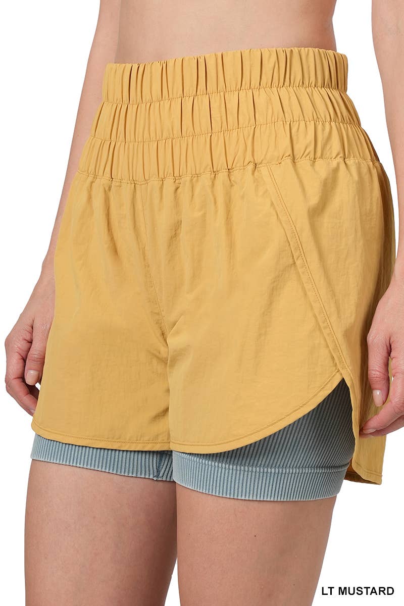 ,.SI-23325 Track shorts w/ back pocket & brief lining