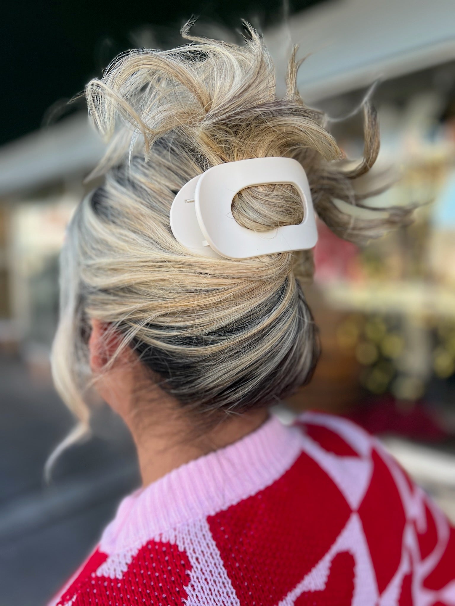 Jumbo Lay Flat Oval Hair Claw Clips