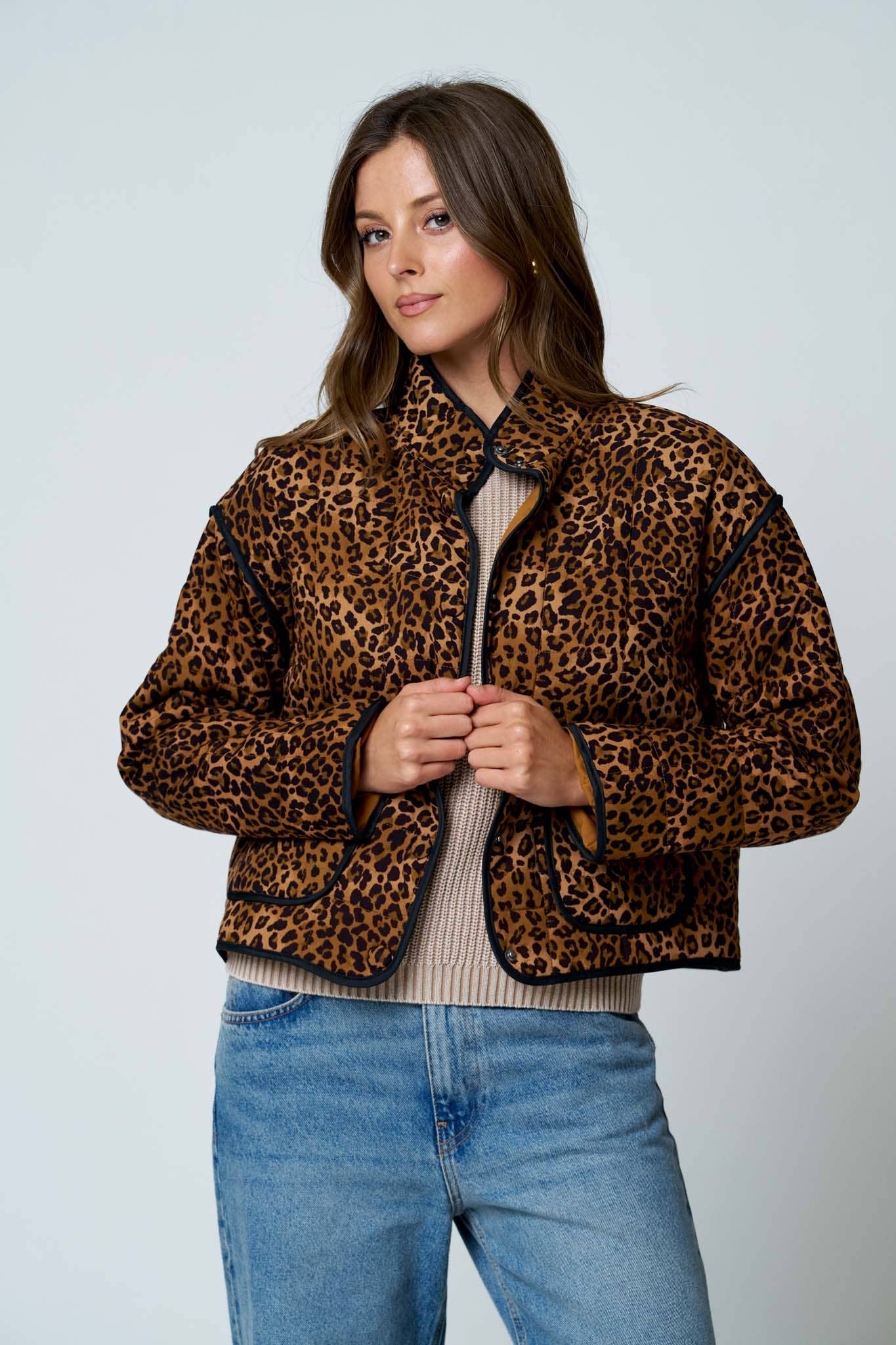 LEOPARD PRINT SNAP BUTTON JACKET