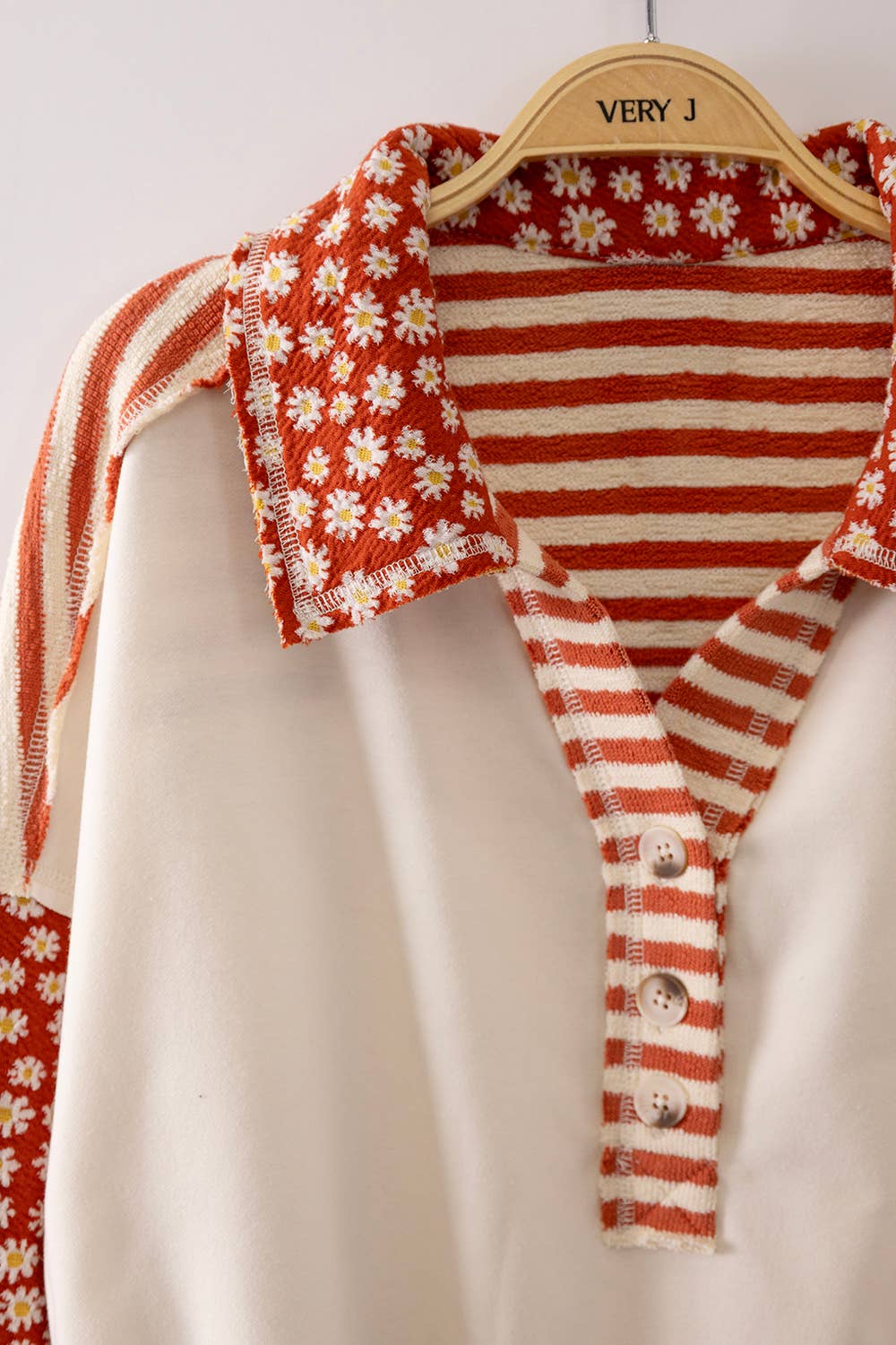 NT12889-Daisy Stripe Contrast Top