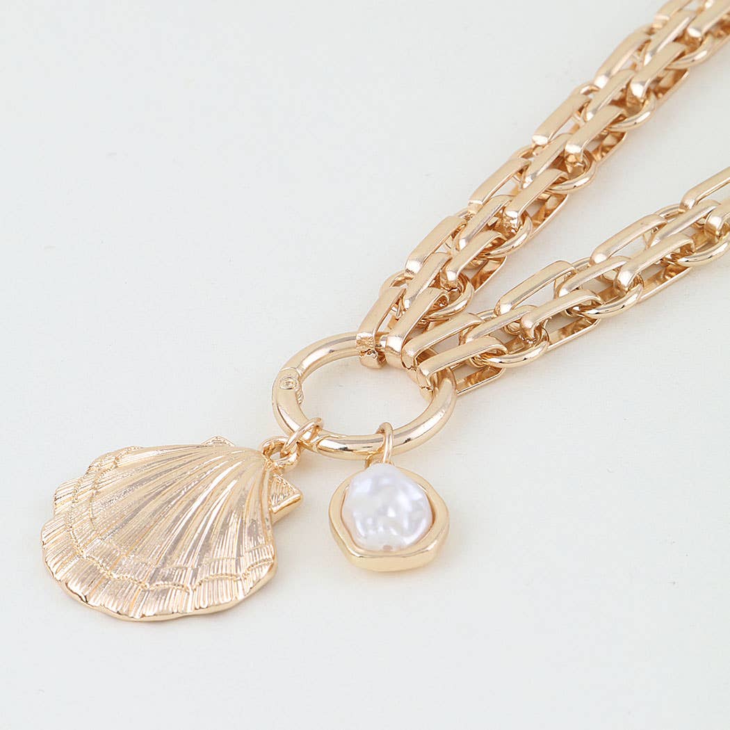 Polished Seashell Pendant Toggle Chain Necklace