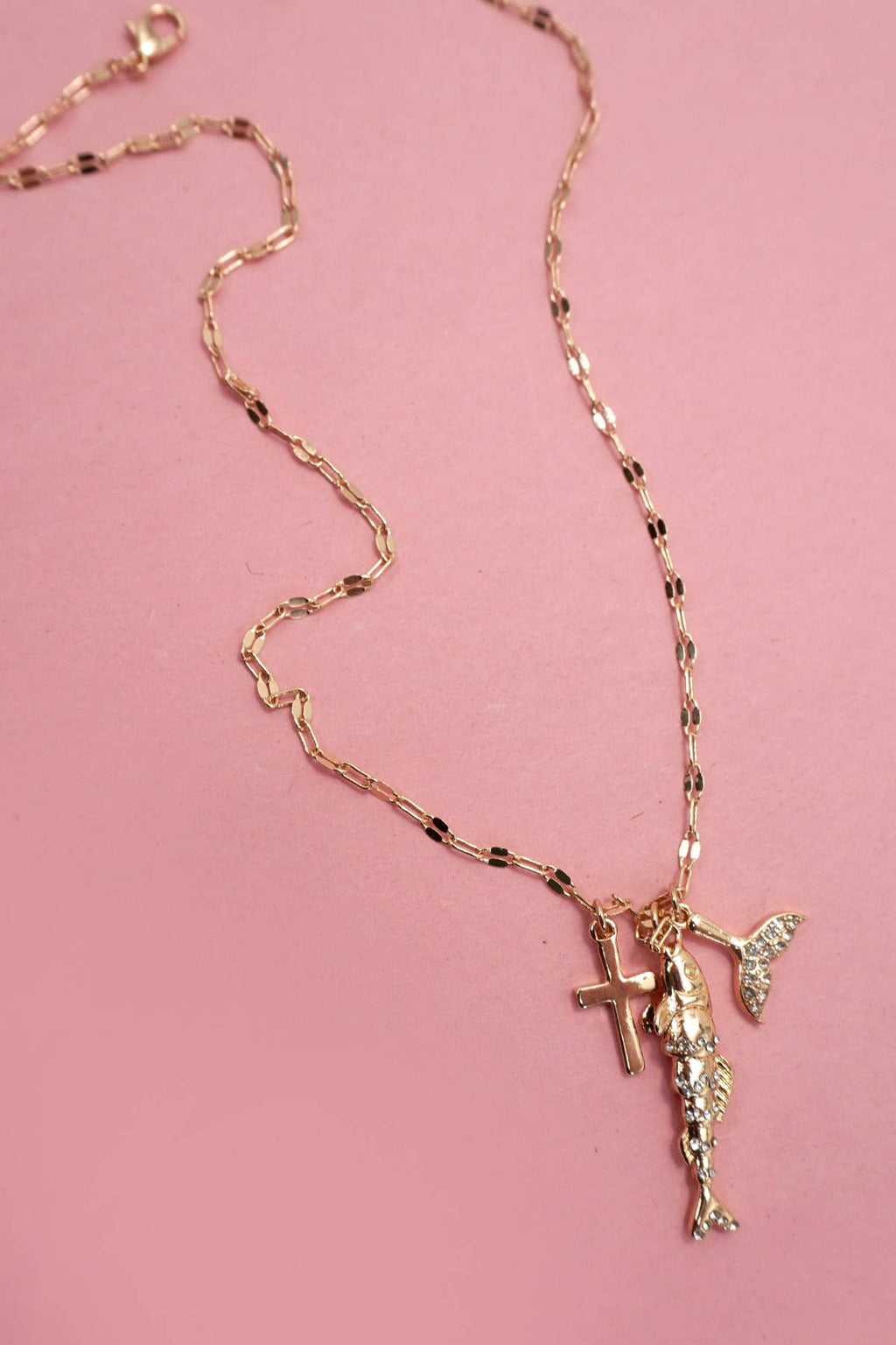 SEA LIFE GOLD RHINESTONE FISH CHARM NECKLACE | 80N92117