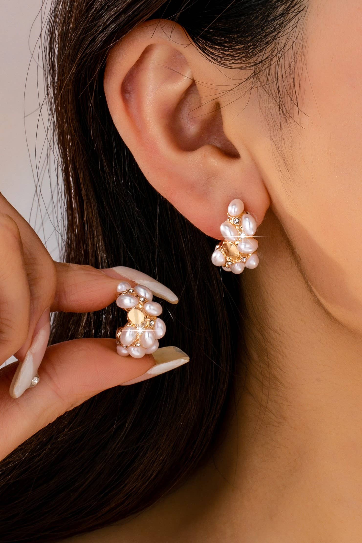 Pearl Cluster Half-Hoop Stud Earrings | 80E61733