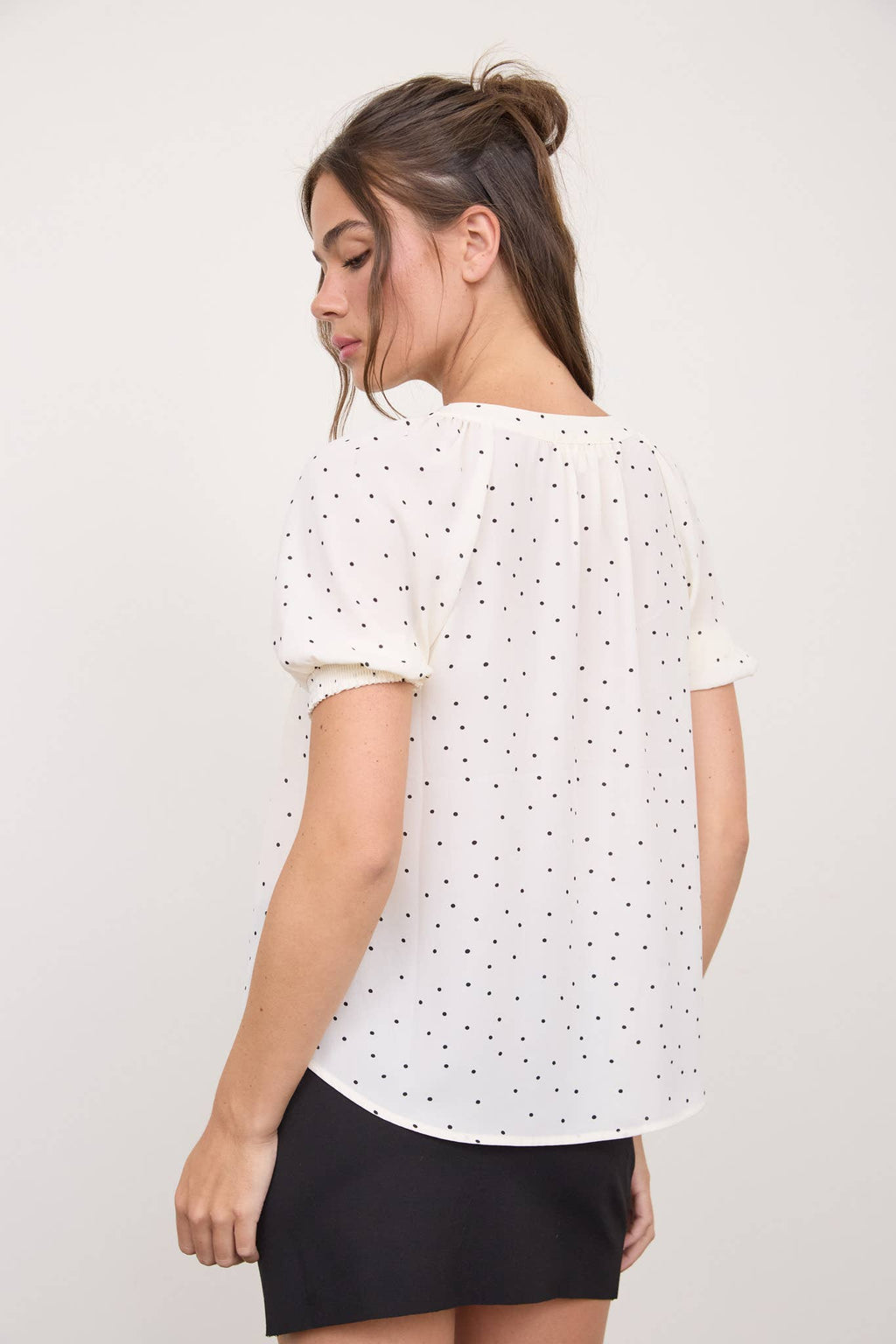 PINTUCK POLKA DOT BUTTON DOWN PUFF SLEEVE TOP