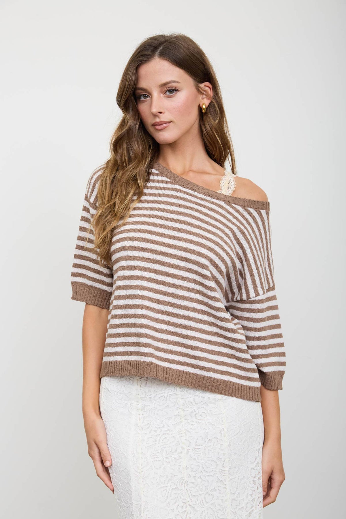STRIPE CONTRAST TRIM SHORT SLEEVE KNIT SWEATER