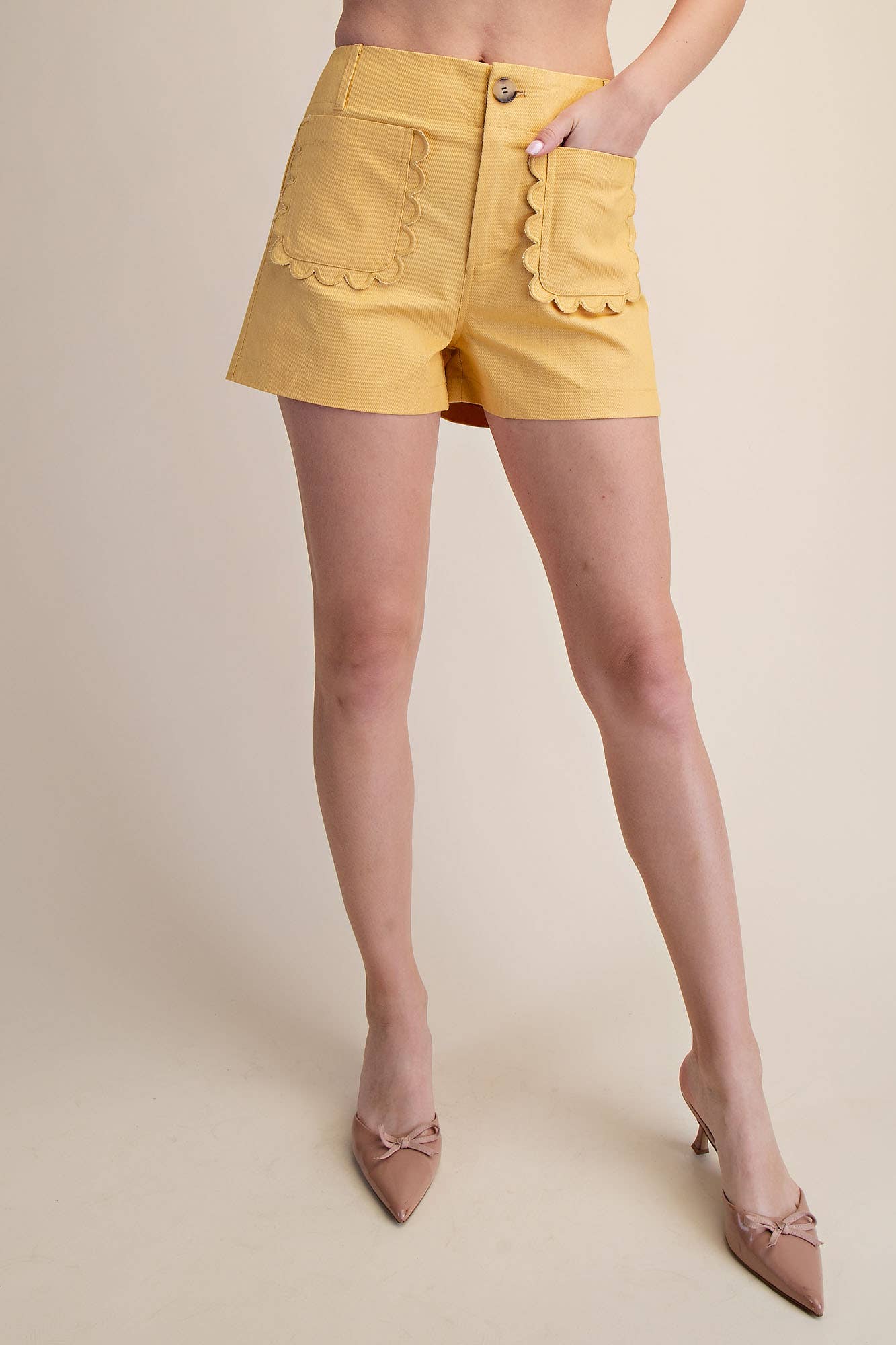 Colette Shorts Scallop Detail Pocket