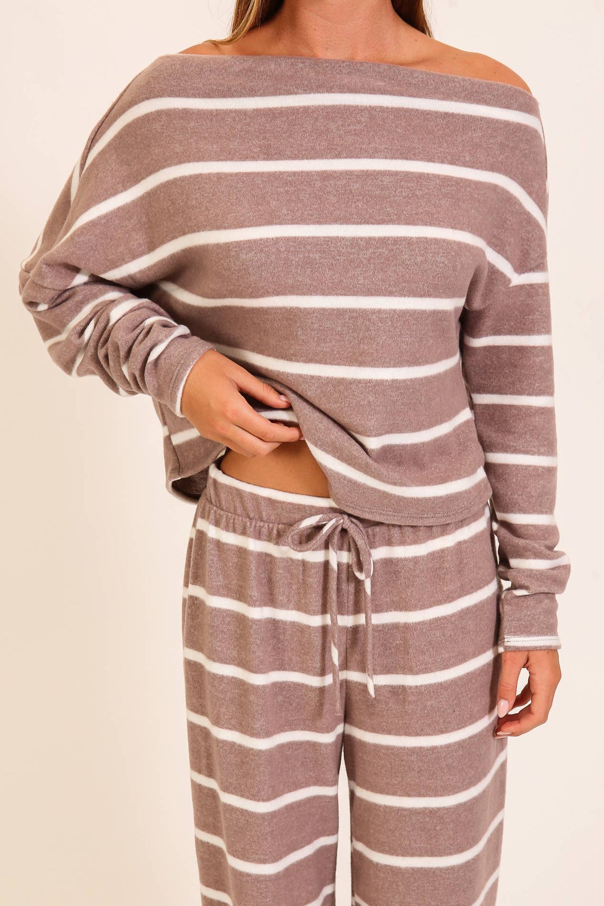 Striped One-Shoulder Lounge Set