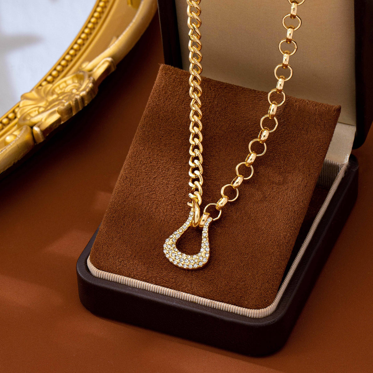 Pave Crystal Horseshoe Carabiner Mixed Necklace | 80N95006