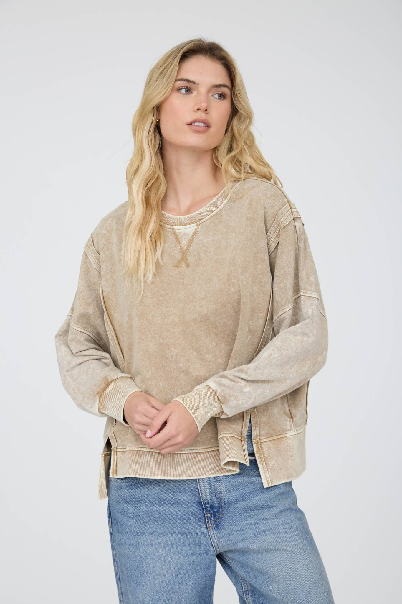 ACID WASH LONG SLEEVE SIDE SLIT KNIT TOP