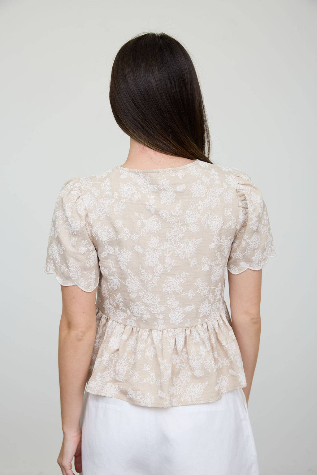 FLORAL EMBROIDERY FRONT TIE SCALLOPED PEPLUM TOP
