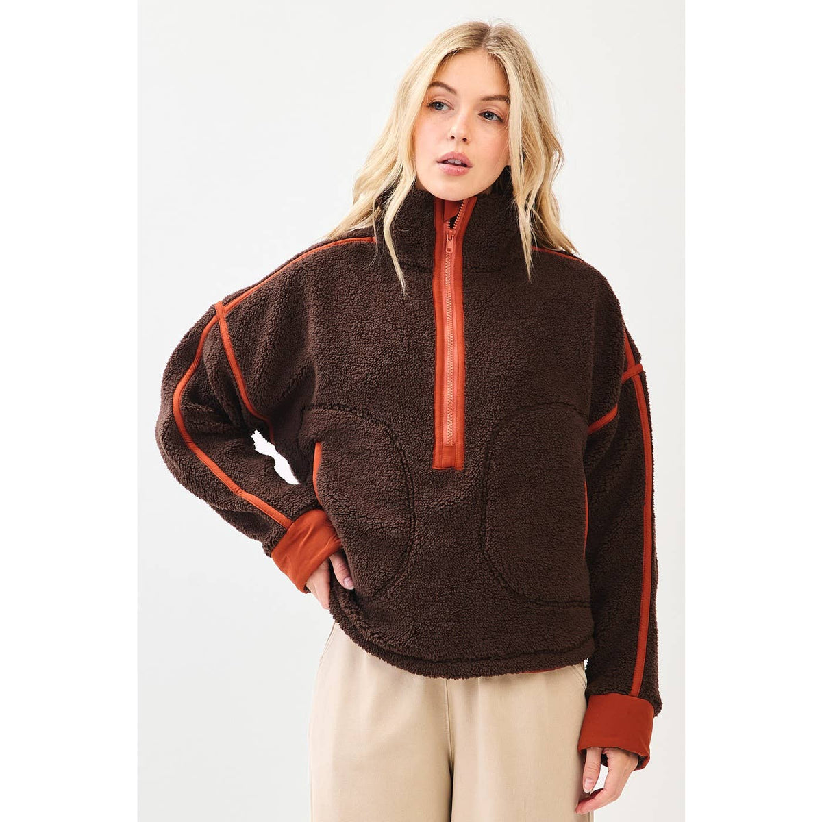 HALF ZIP CONTRAST DETAIL FLEECE SWEATSHIRT