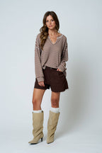 STRIPE SPLIT NECK LONG SLEEVE SEAM DETAIL KNIT TOP