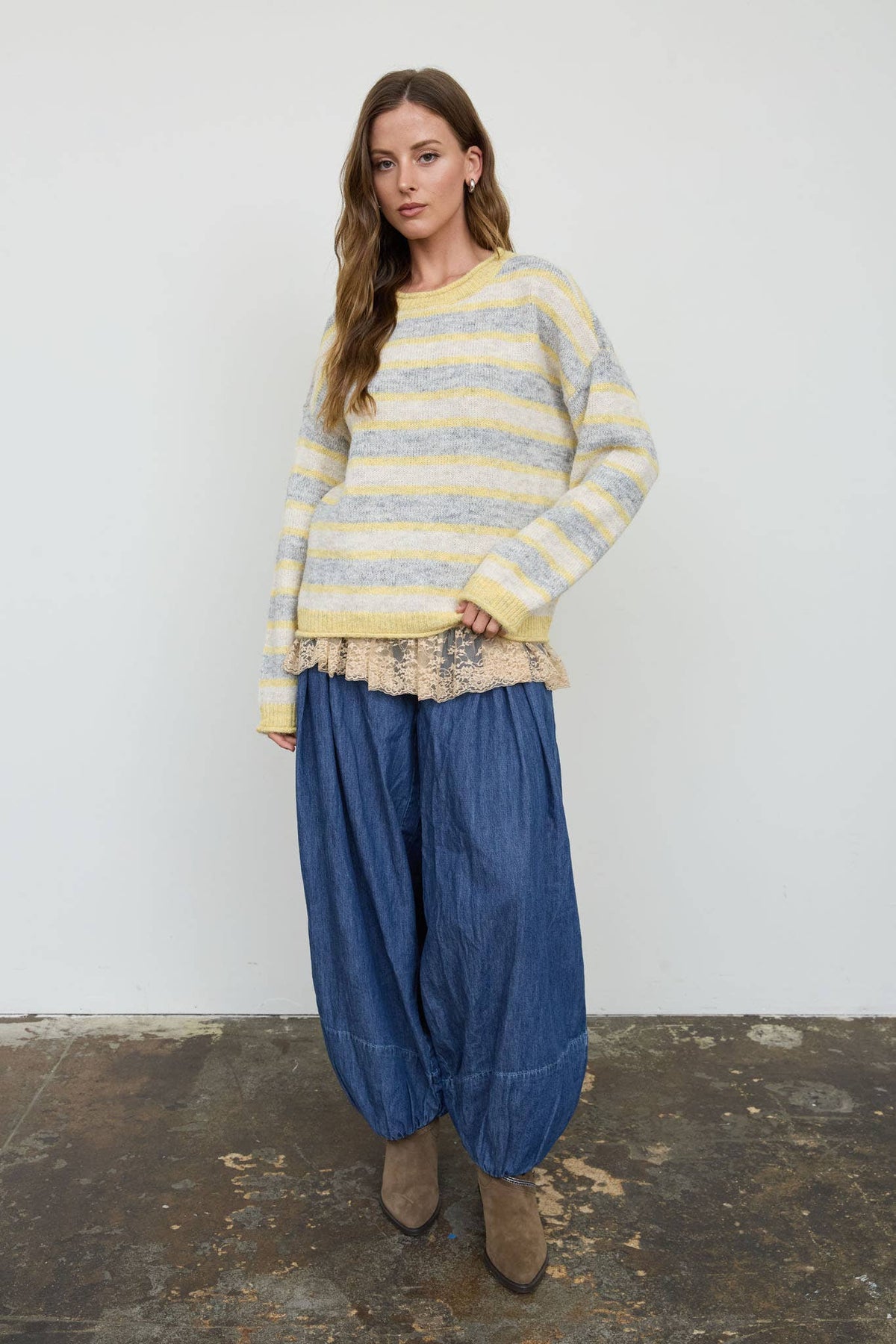 HEATHERED MULTI-STRIPE RAW EDGE KNIT SWEATER