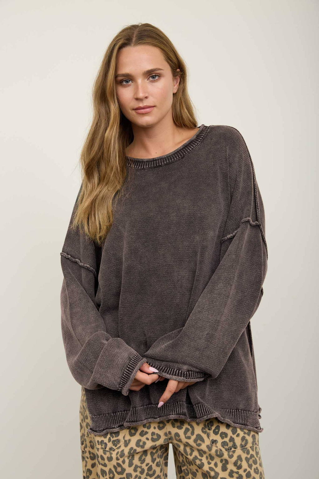 WASHED RAW EDGE CREW NECK DROP SLEEVE SWEATER