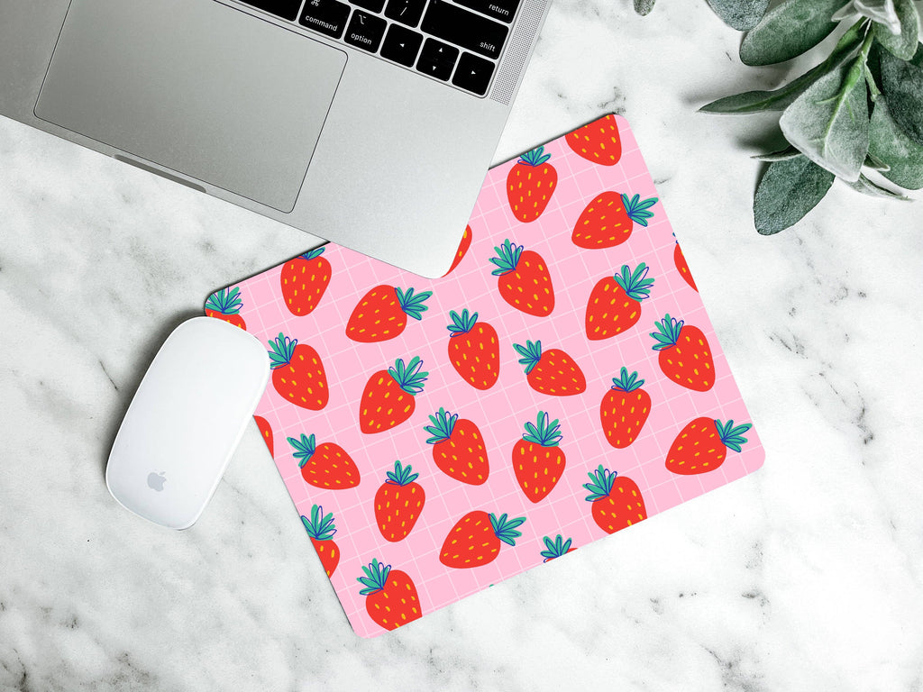 Mousepad Pink Grid Strawberry Design