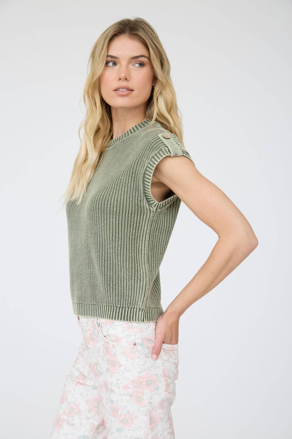 ACID WASHED TAB SLEEVE BACK BUTTON KNIT TOP