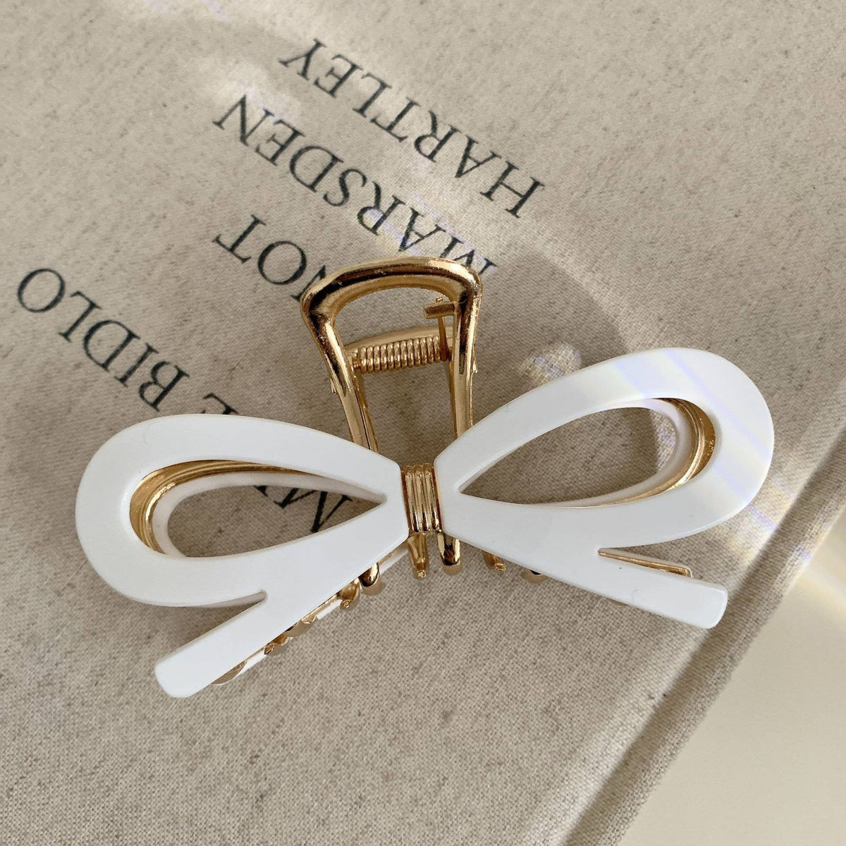 Open Ribbon Bow Gold-Tone Metal Hair Claw Clips | 40H881