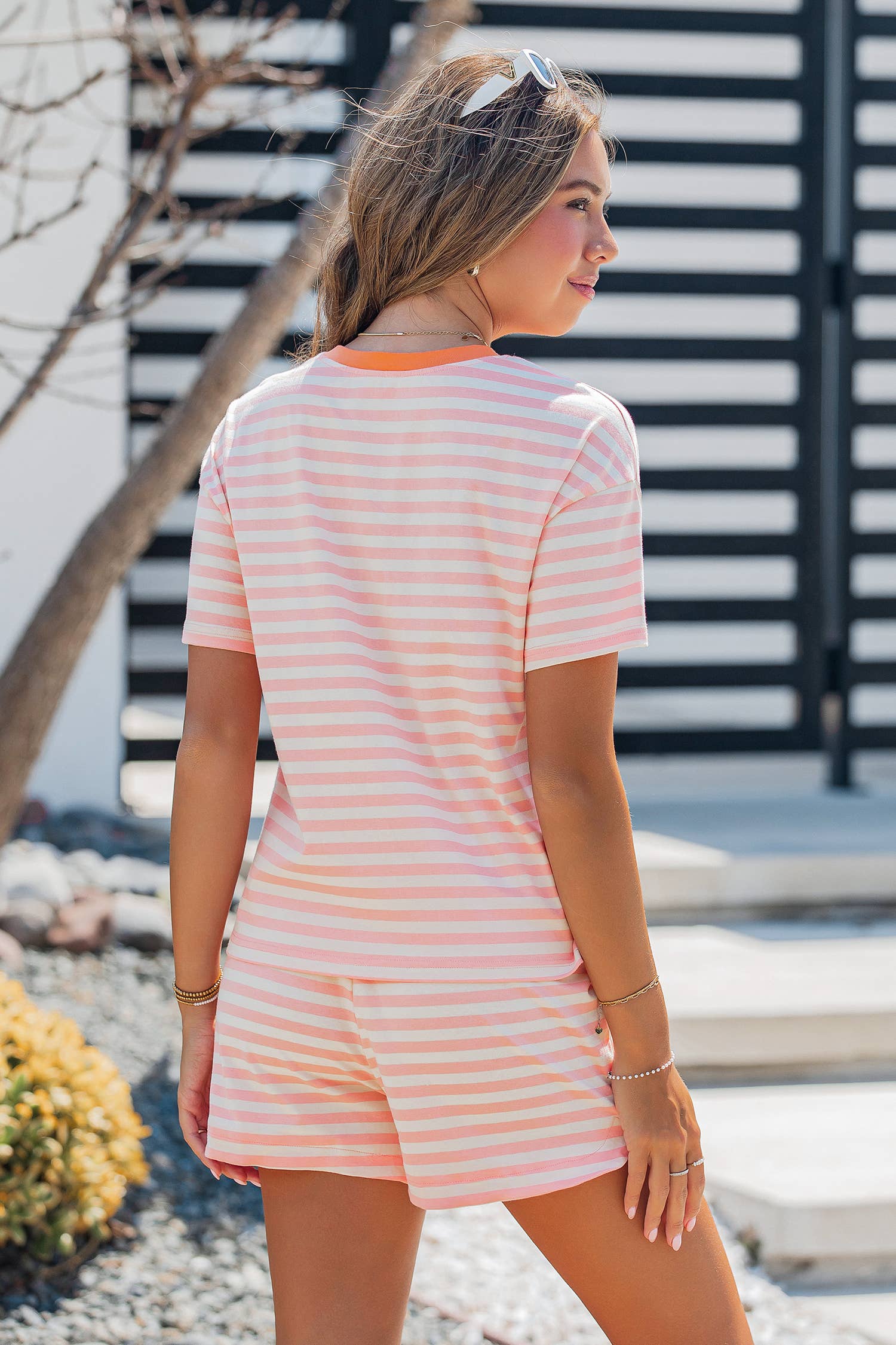 Contrast Neck Loose Tee and Drawstring Shorts Set