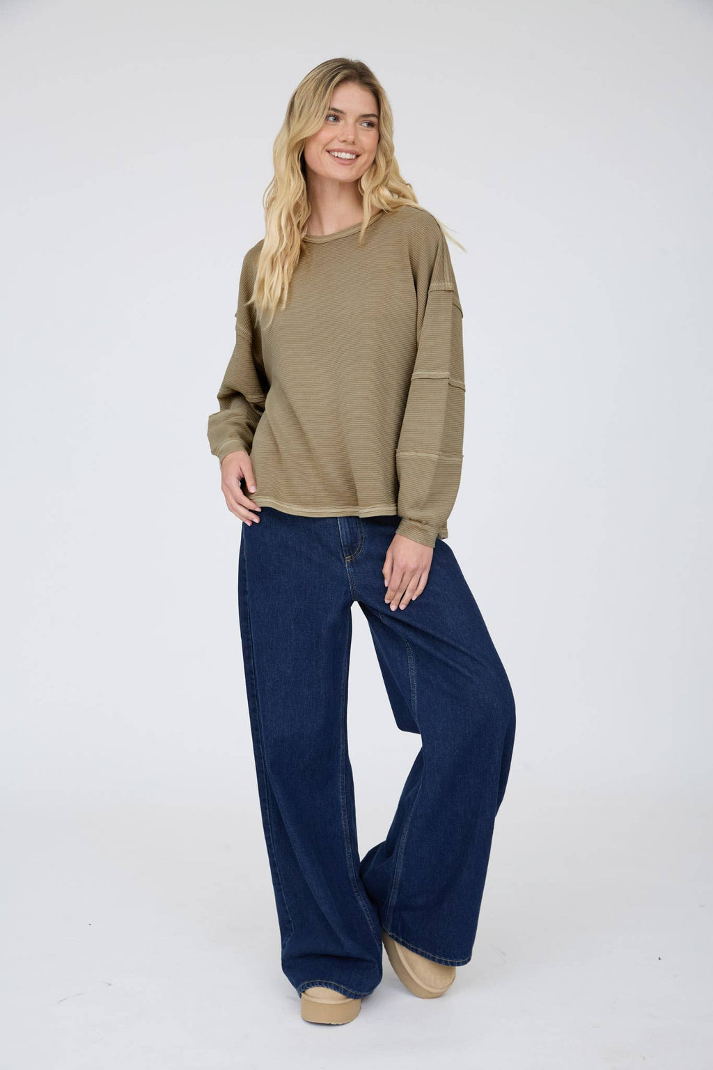 EXPOSED SEAM DETAIL LONG SLEEVE KNIT TOP