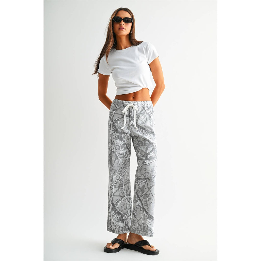 HIGH-RISE WIDE ANKLE JOGGER