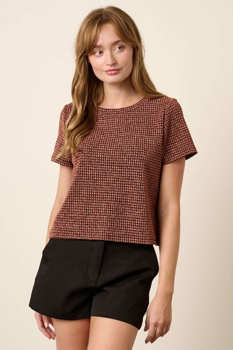 T10373B - GEO PATTERN METALLIC SHORT SLEEVE TOP
