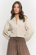 CONTRAST COLLAR ZIP-UP SWEATER
