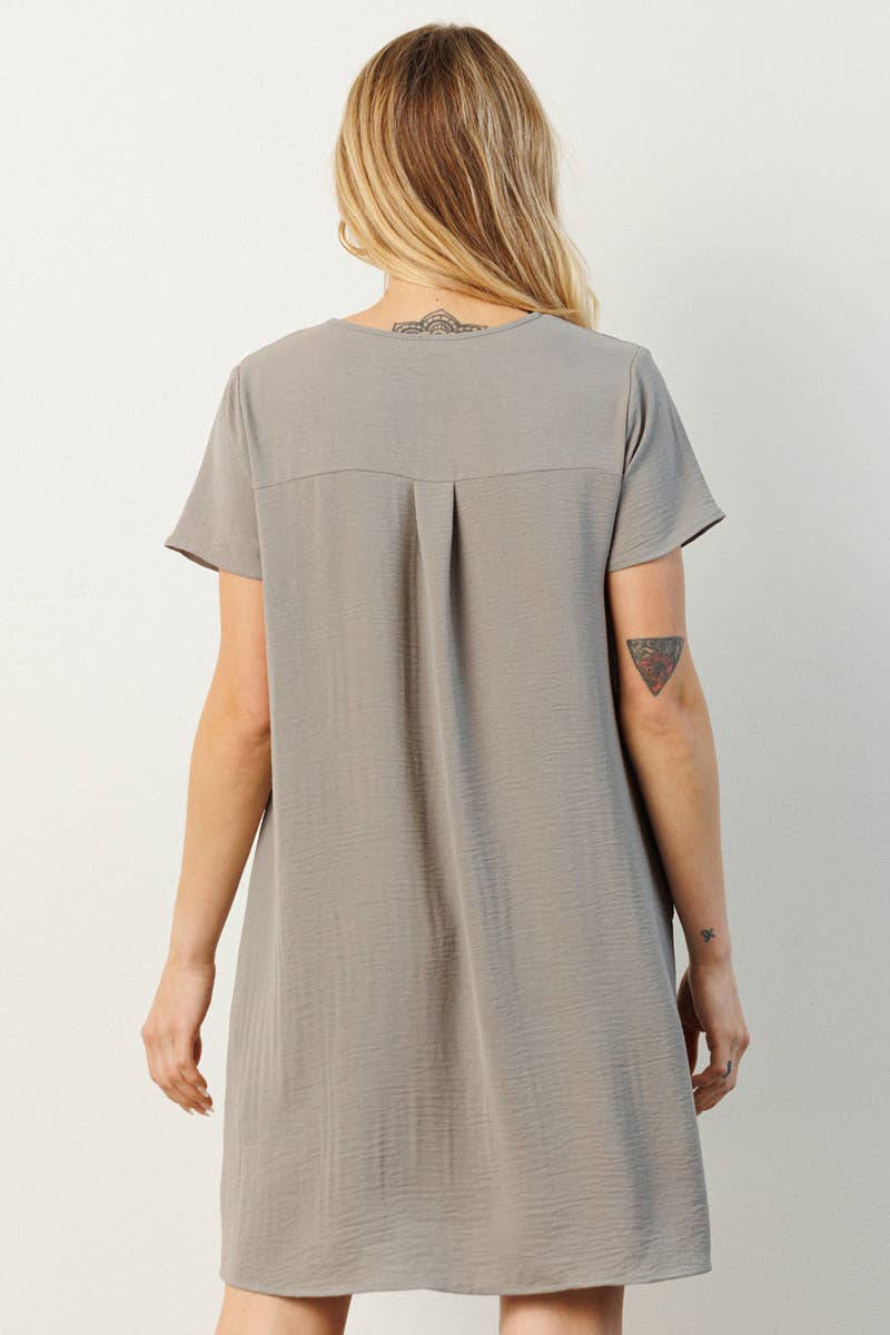 CD1565-AIRFLOW V-NECK SHORT SLEEVE SHIFT DRESS